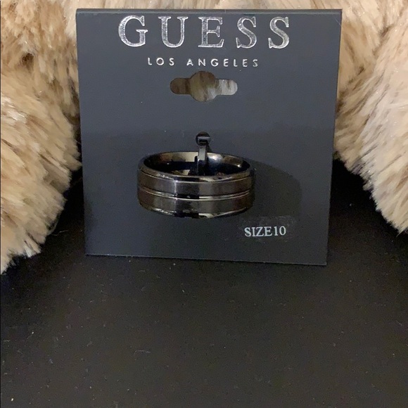 LAST CHANCE Guess Stainless Steel Hematite Rhodium Band Ring. - Picture 2 of 6